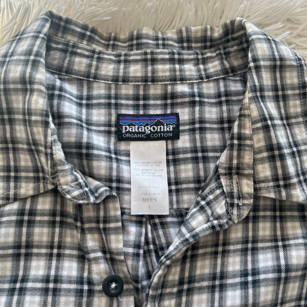 Men’s large long sleeve Patagonia shirt